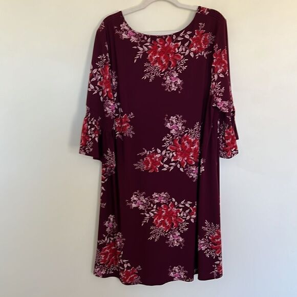 Women’s Plus size 2X gorgeous flutter sleeve maroon & pink floral dress NEW - Picture 10 of 15